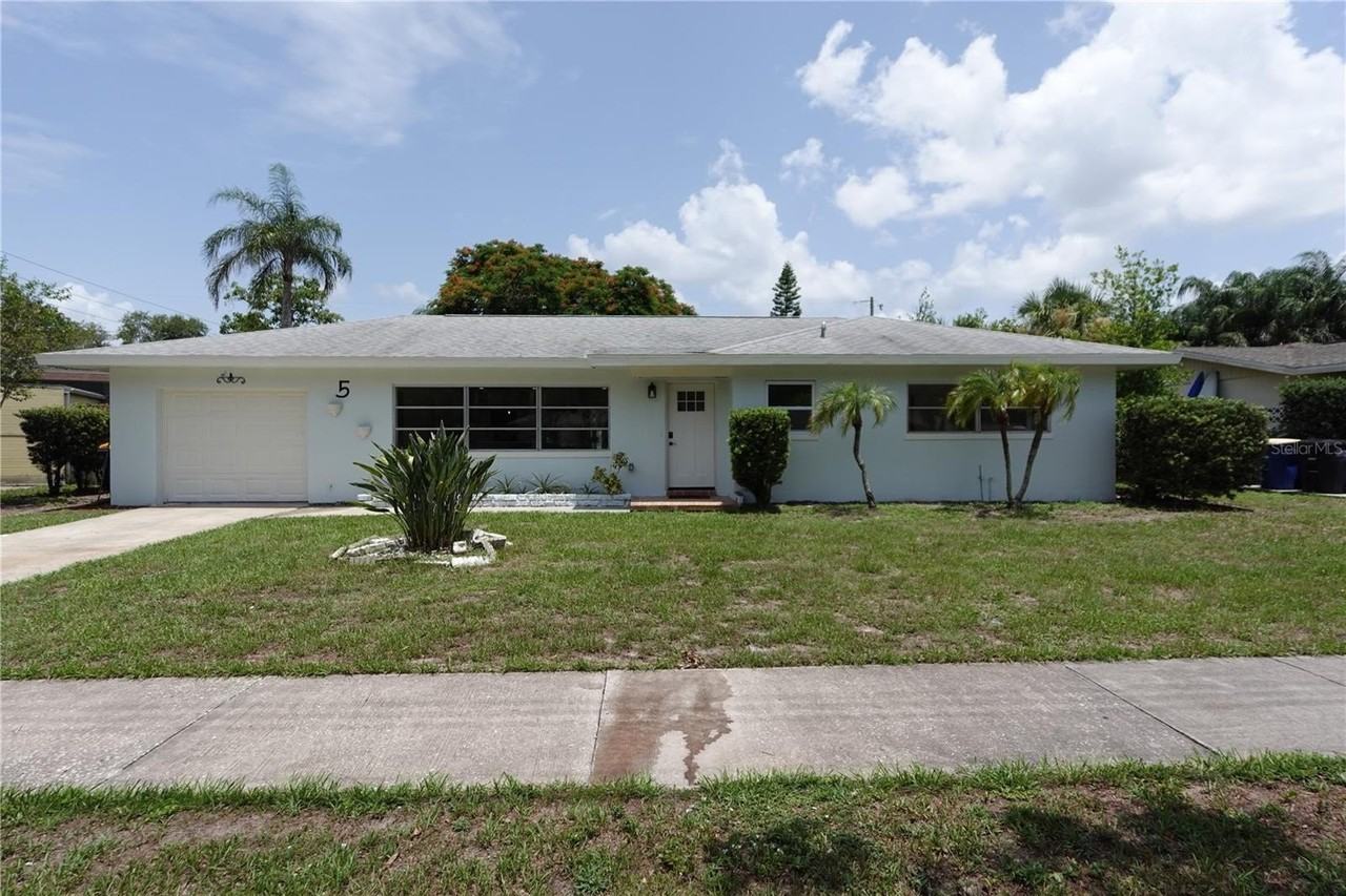 5 S Hercules Ave - Photo 3 of 34