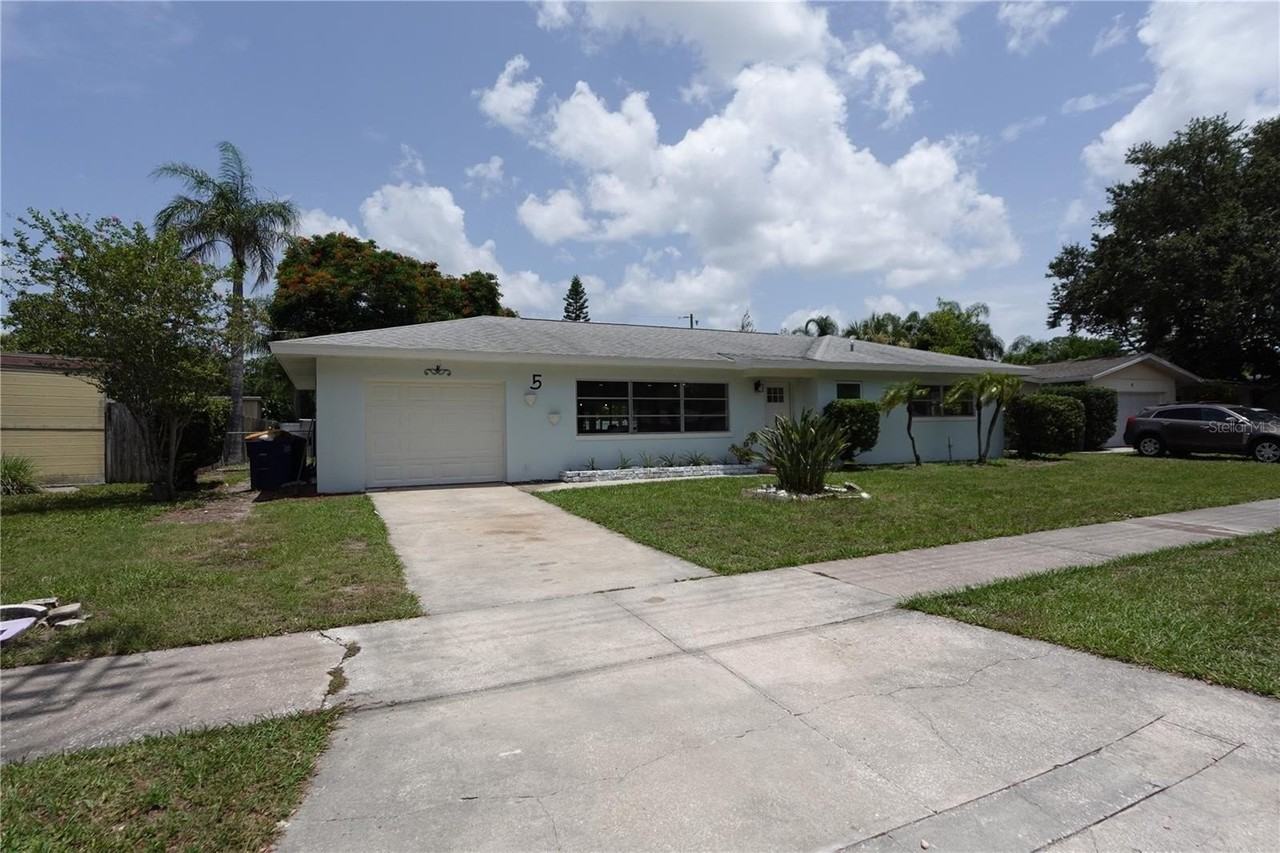 5 S Hercules Ave - Photo 4 of 34