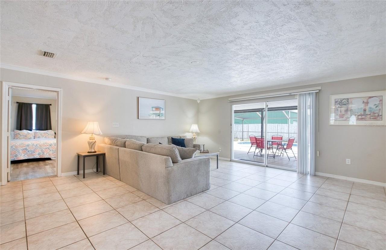 5213 97th Way N - Photo 5 of 36