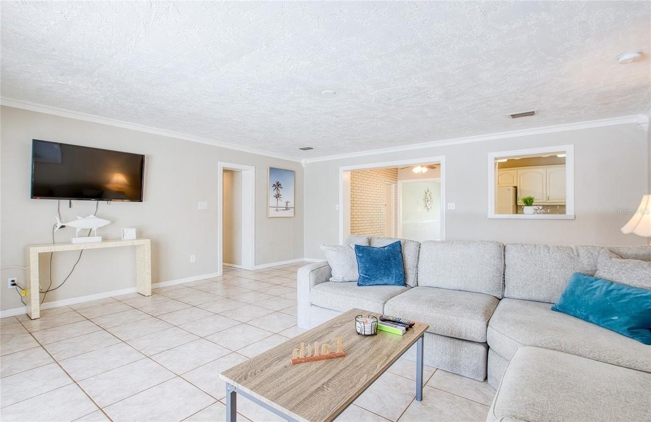5213 97th Way N - Photo 7 of 36