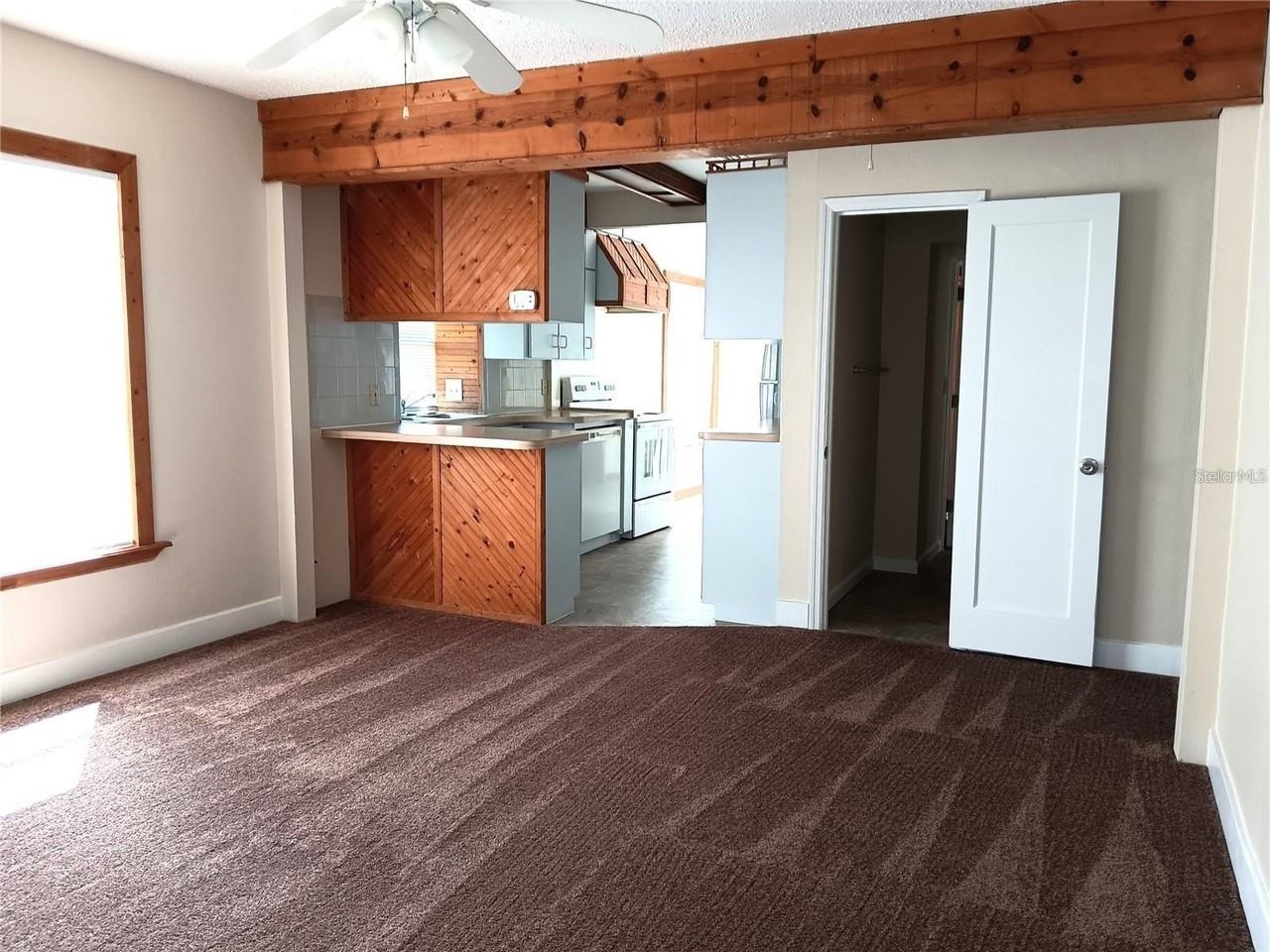 4840 19th St N - Photo 5 of 19