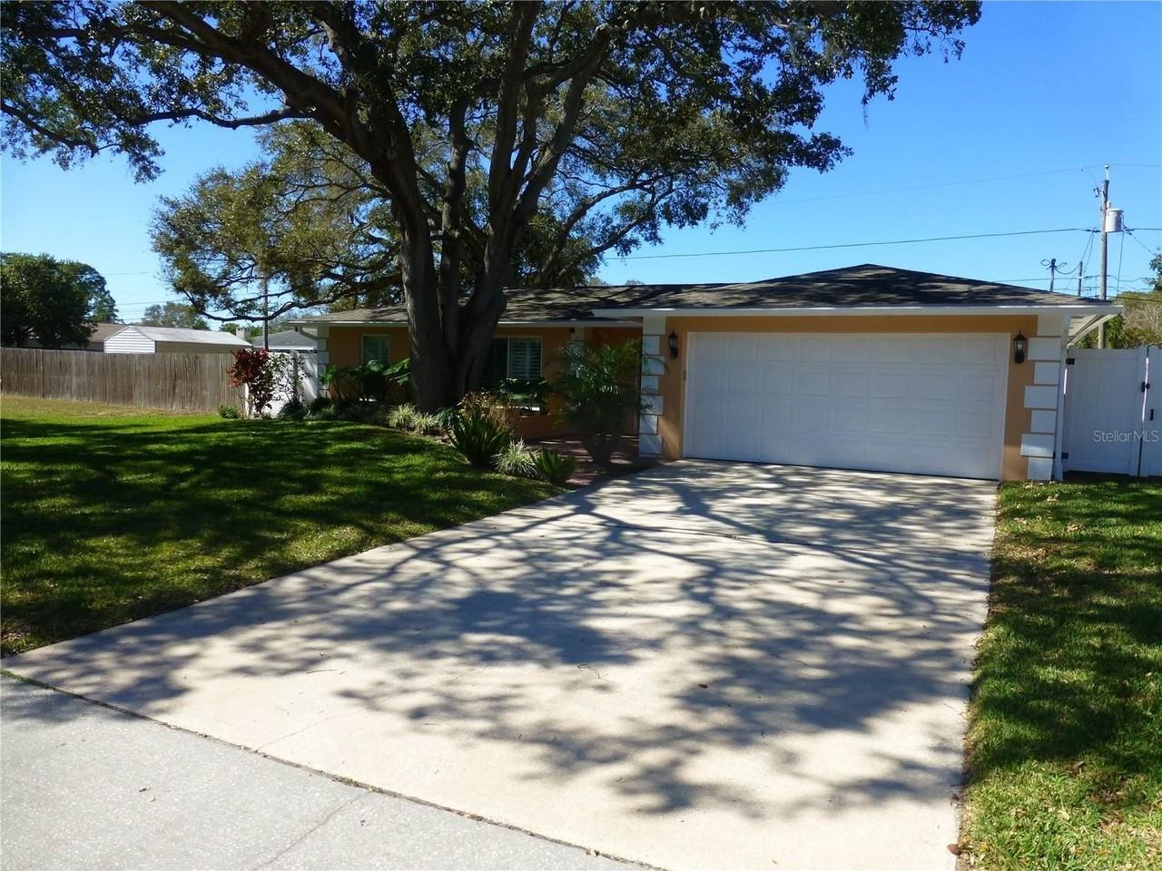 752 Patricia Ave - Photo 5 of 31