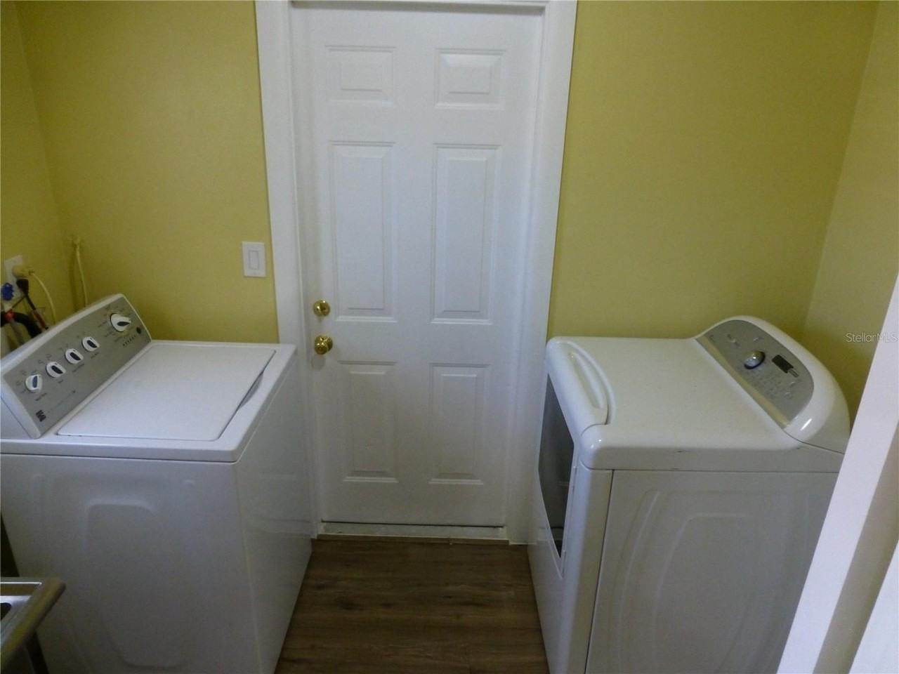 752 Patricia Ave - Photo 6 of 31