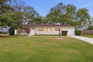 featured image of 2327 W Knollwood Pl