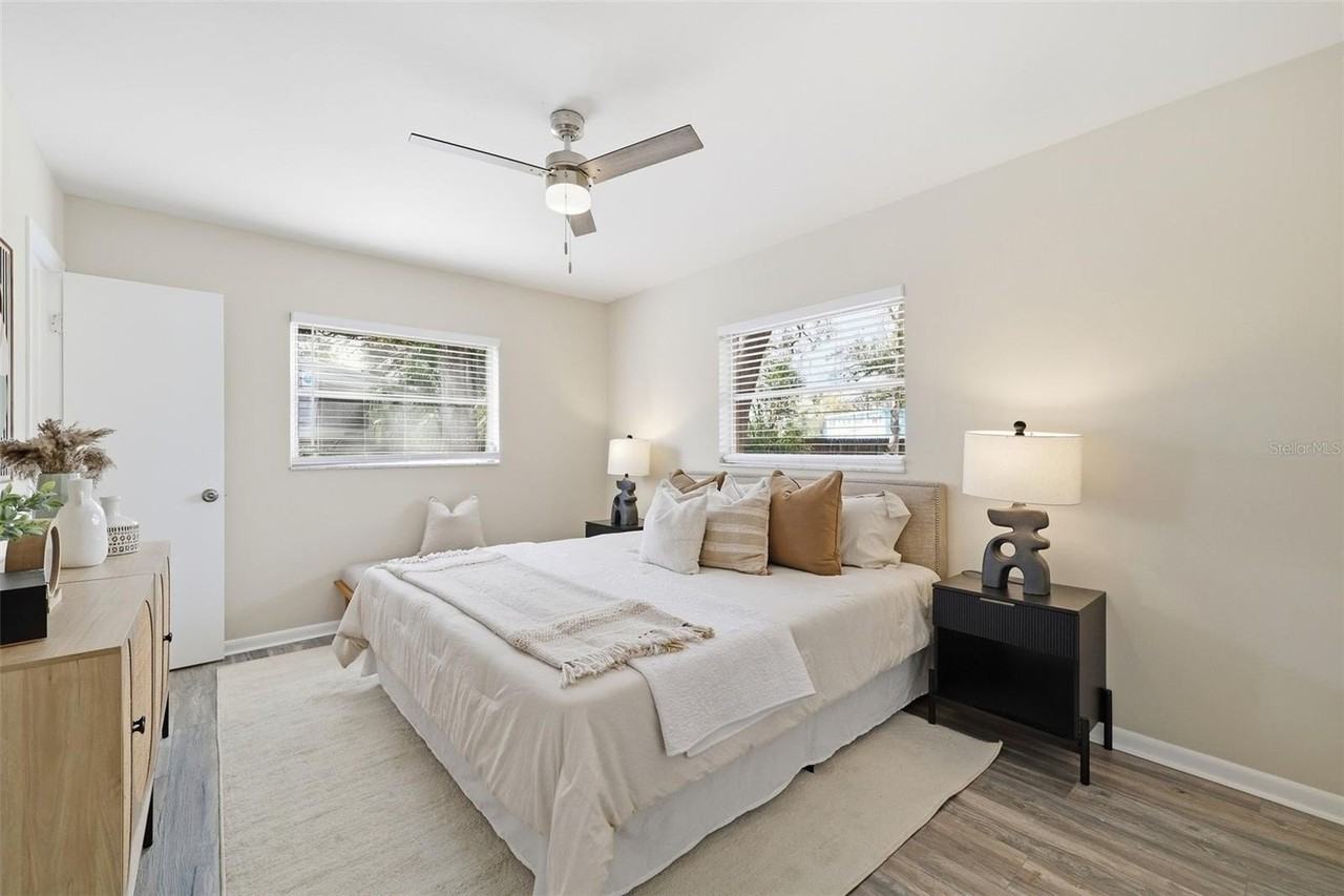 2327 W Knollwood Pl - Photo 7 of 36
