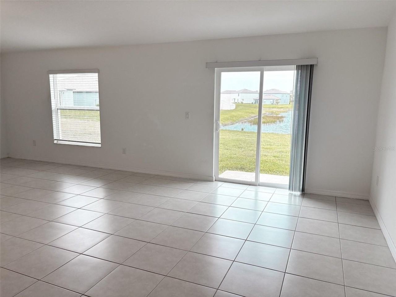 5487 Blue Azure Dr - Photo 3 of 33