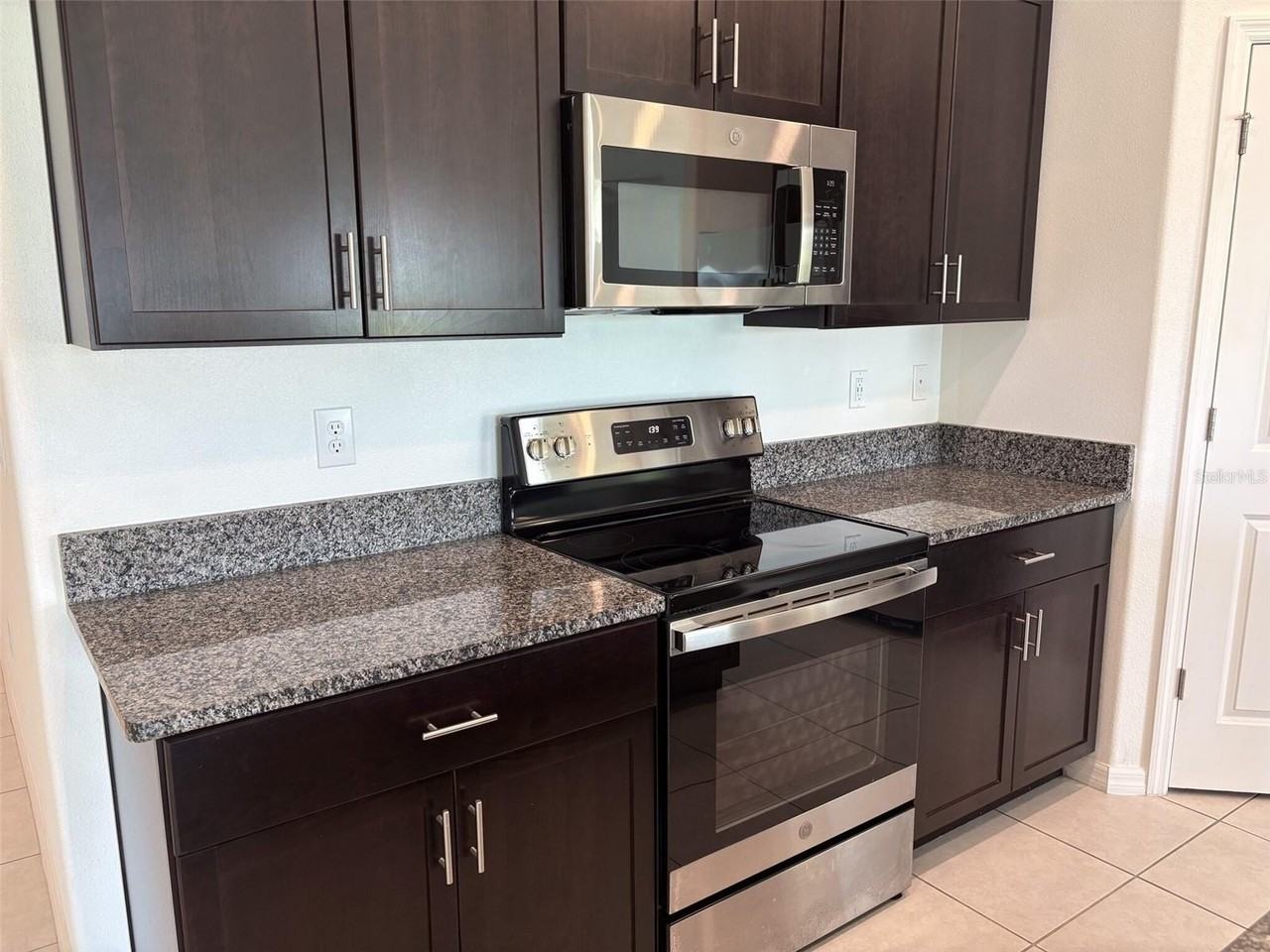 5487 Blue Azure Dr - Photo 4 of 33