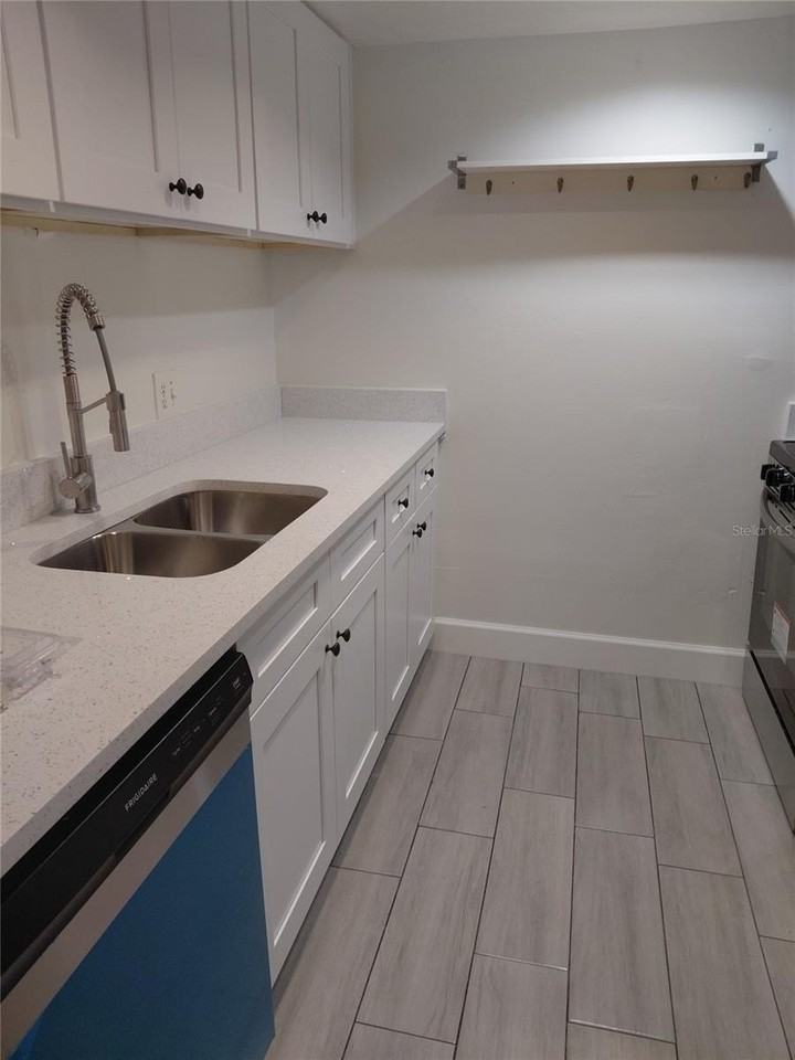 4725 Joseph Ct #229 - Photo 6 of 30