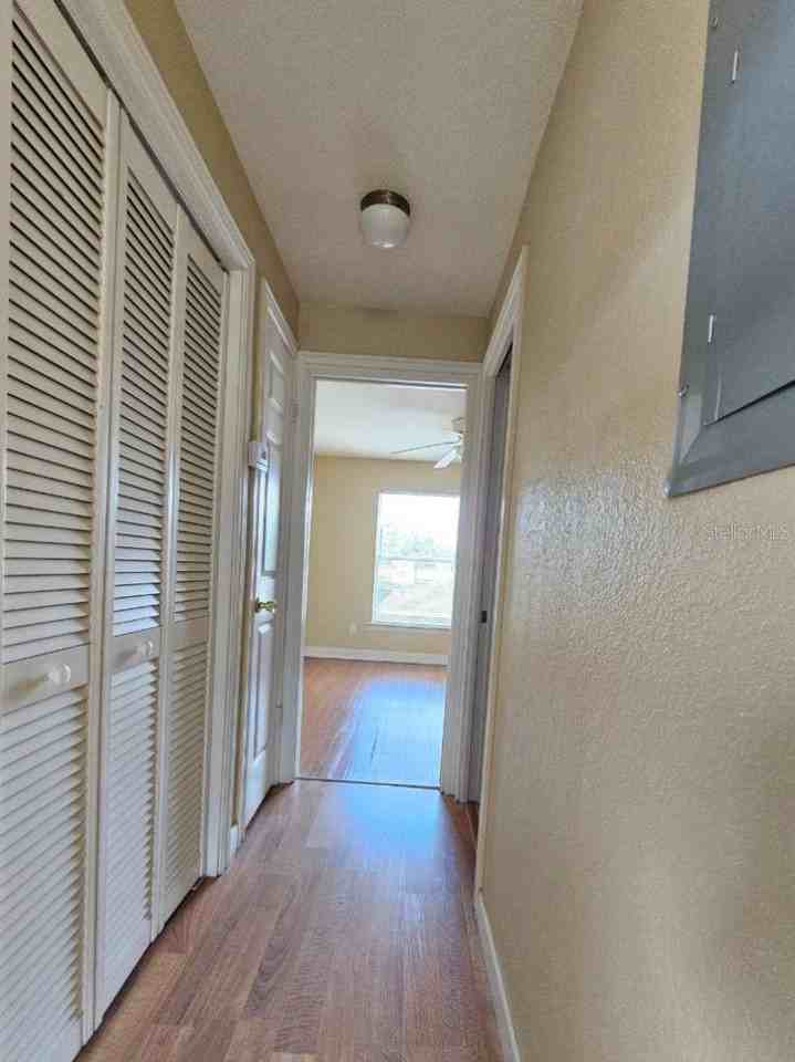 117 N Evergreen Ave #201 - Photo 7 of 11