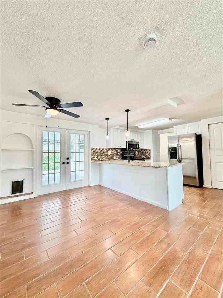 7201 Daggett Ter - Photo 2 of 28