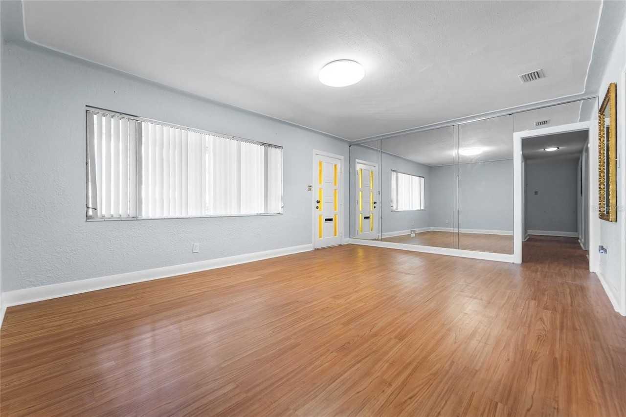 2505 E 19th Ave - Photo 6 of 30