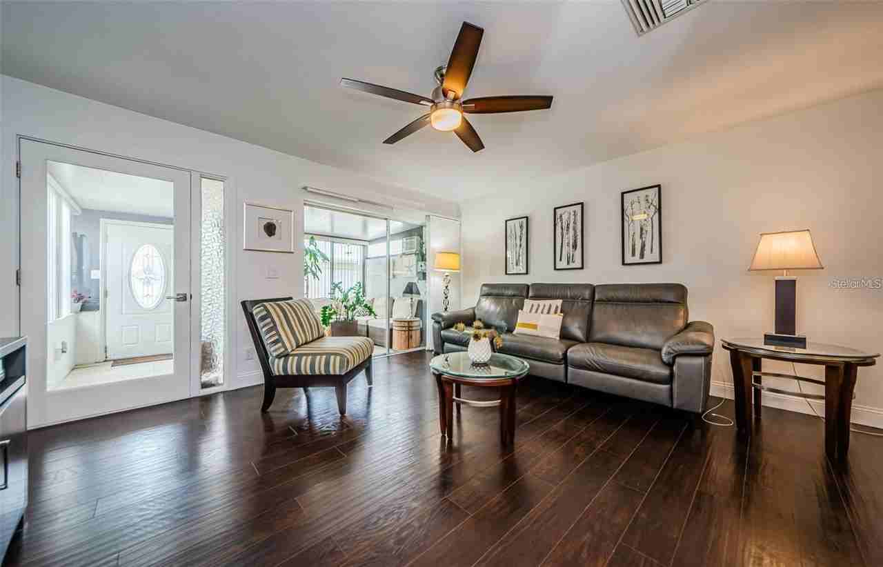 2739 Sherbrooke Ln #B - Photo 6 of 26