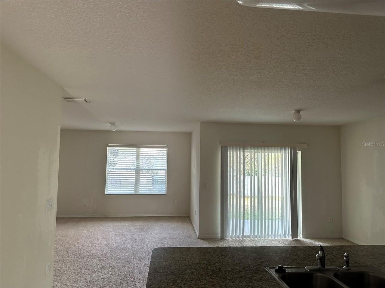 13515 Haverhill Dr - Photo 4 of 14