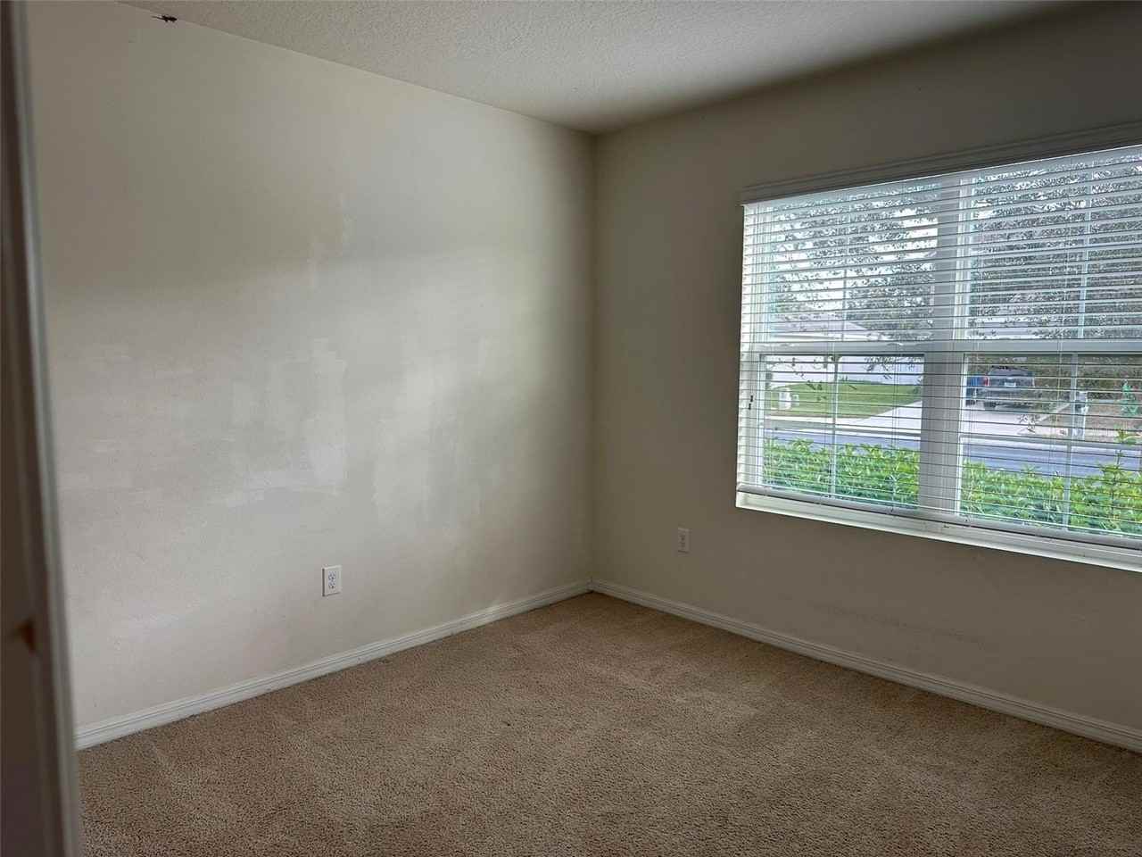 13515 Haverhill Dr - Photo 5 of 14