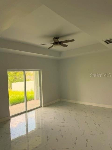 744/746 EISENHOWER Boulevard - Photo 3 of 5