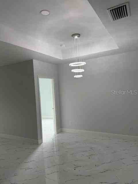 744/746 EISENHOWER Boulevard - Photo 4 of 5