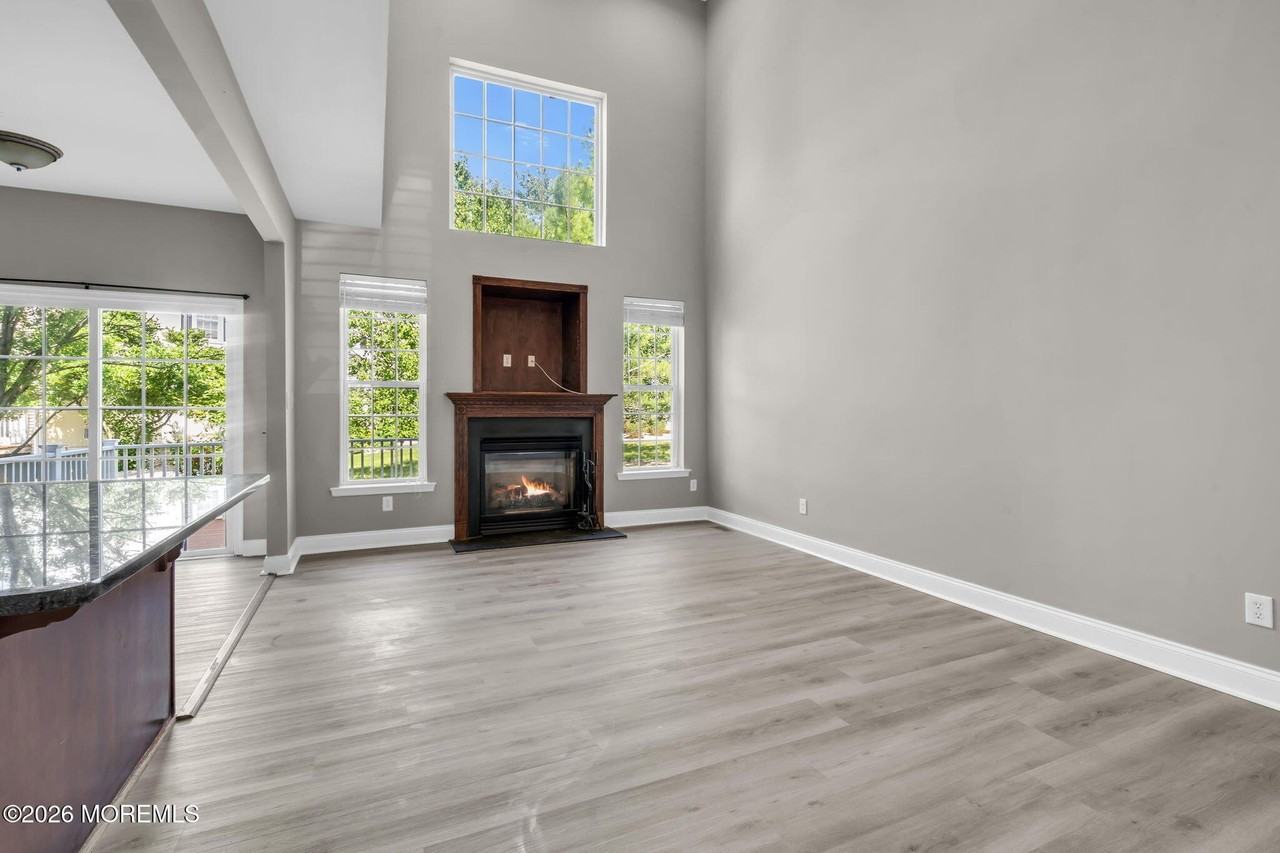 30 Brookfield Dr - Photo 6 of 30