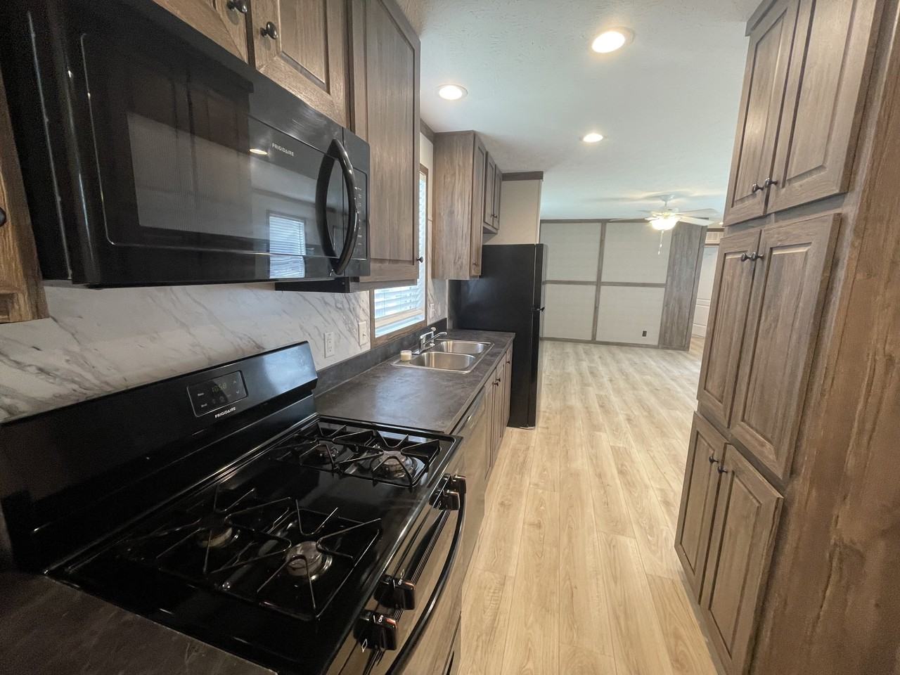 245 Magnolia #245 - Photo 2 of 11