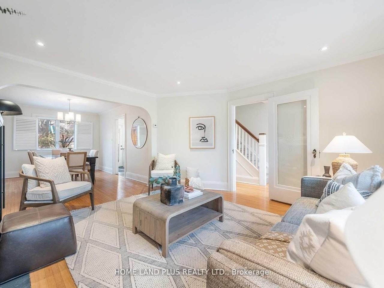 70 Mann Avenue - Photo 4 of 14