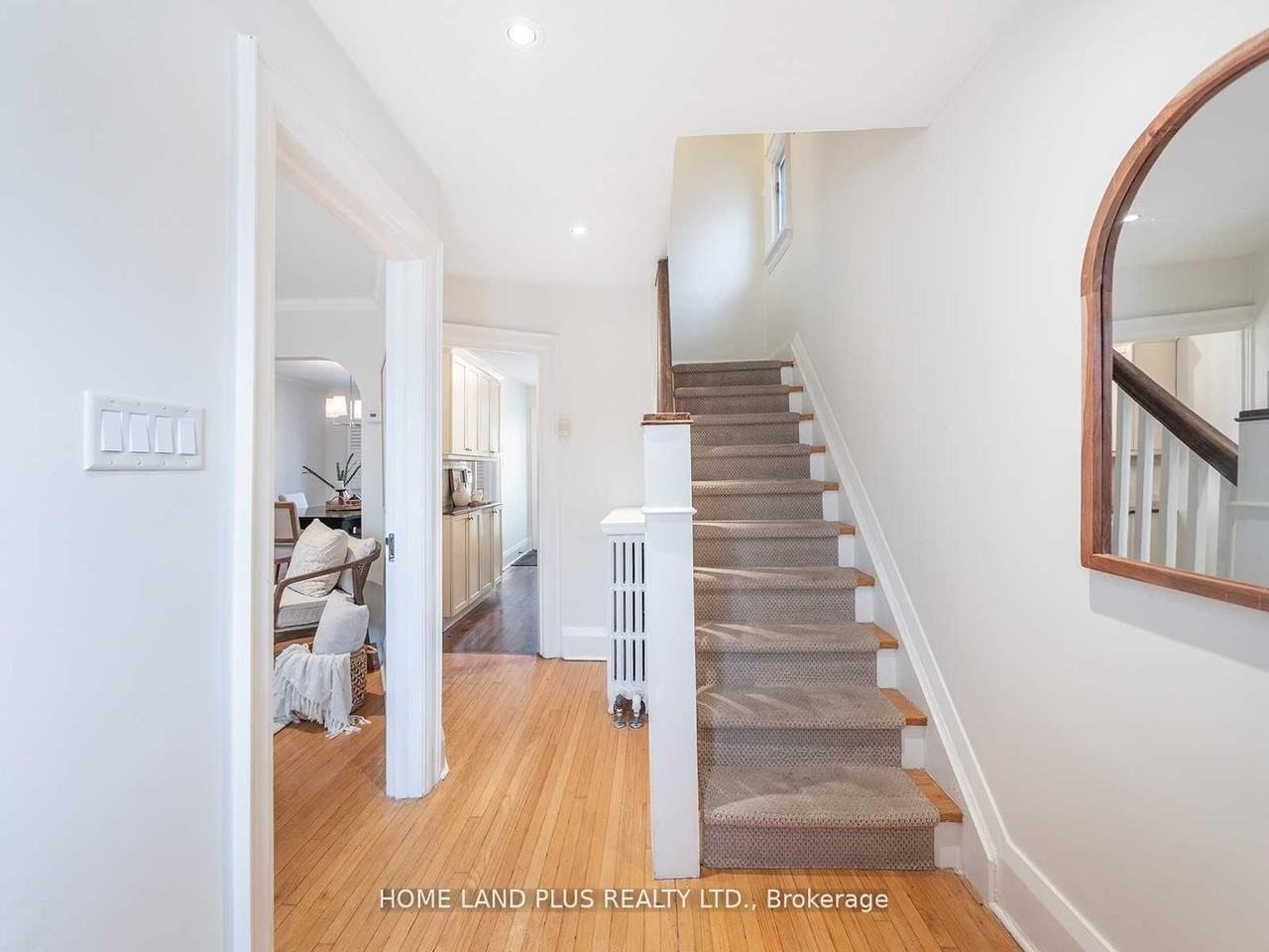 70 Mann Avenue - Photo 2 of 14