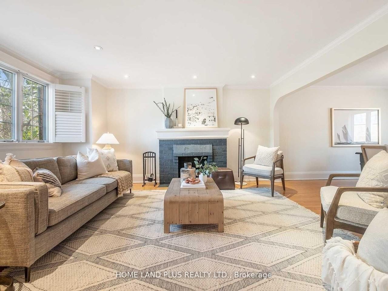 70 Mann Avenue - Photo 3 of 14