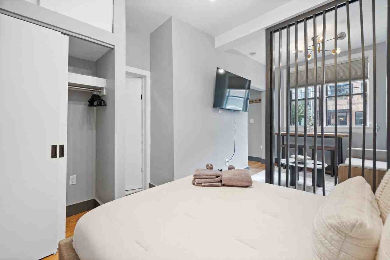 340 Palisade Ave #1470337P - Photo 6 of 29