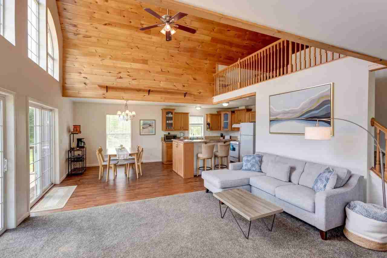 2109 Dunk Hill Rd #1492963P - Photo 3 of 42