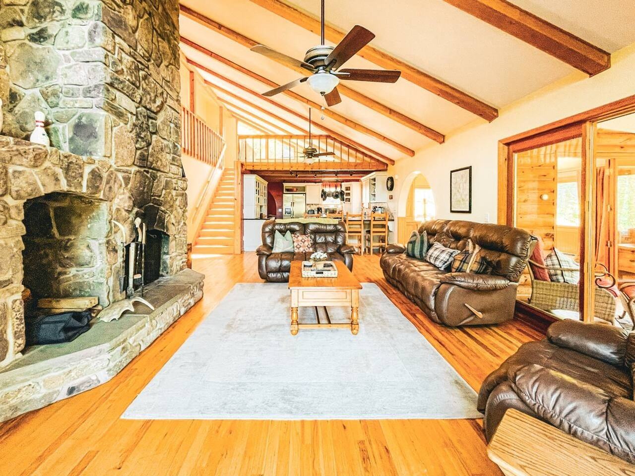 525 Townsend Hollow Rd #1492973P - Photo 4 of 50