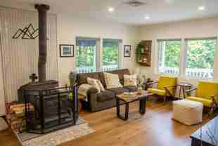 470 Shaver Hill Rd - Photo 1 of 1