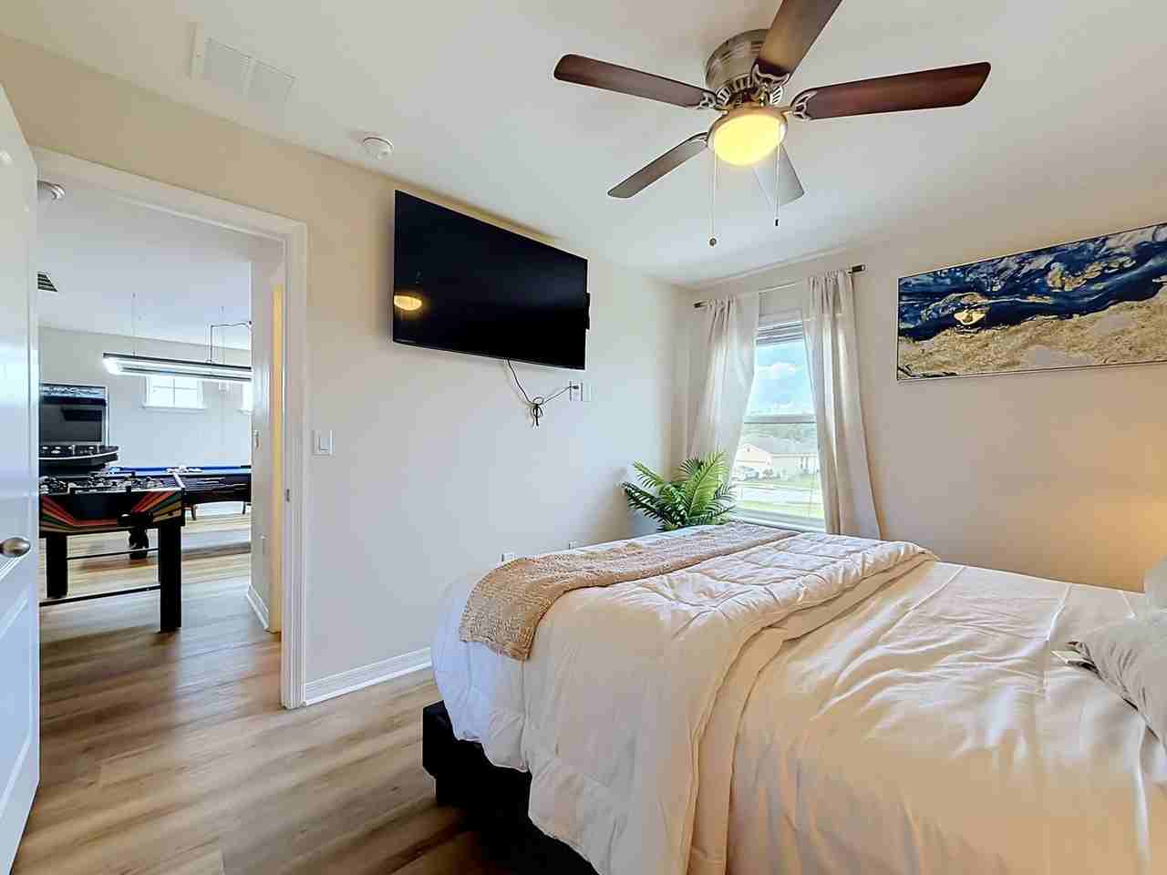 4954 Castle St E #1574507P - Photo 7 of 50
