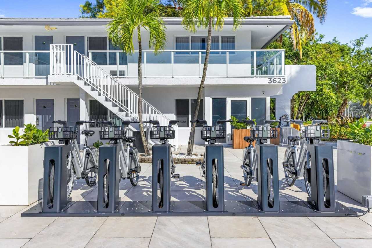 3621 N Ocean Blvd #1585667P - Photo 5 of 21