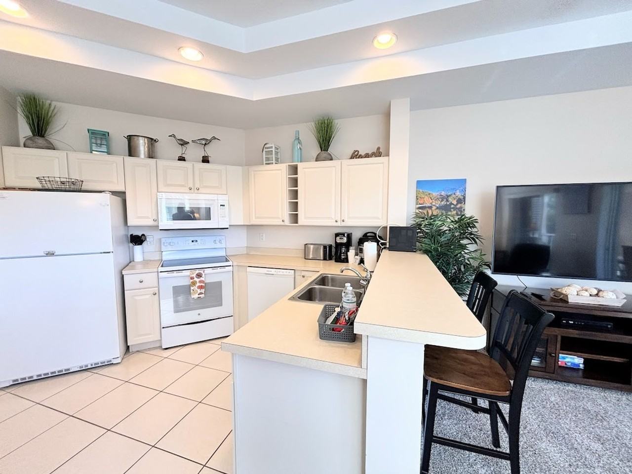 8272 Mulligan Cir #1586089P - Photo 6 of 16