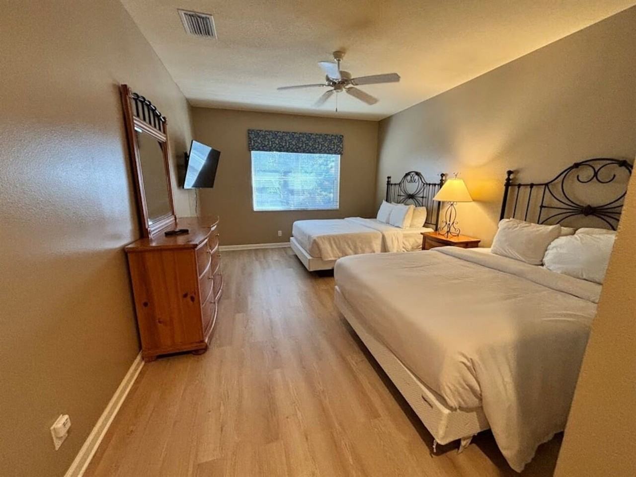 8401 Mulligan Cir #1586128P - Photo 3 of 12