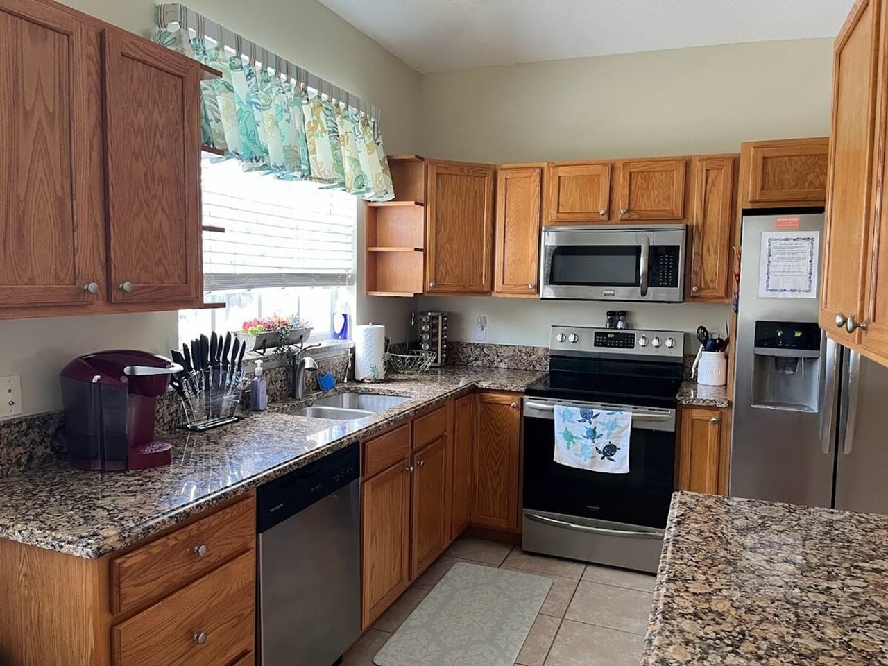 9306 Wentworth Ln #1586072P - Photo 4 of 16