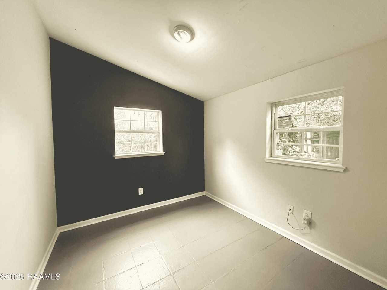 427 General Mouton Ave #D - Photo 6 of 7
