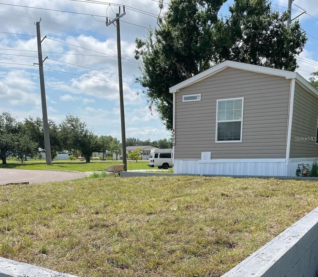 4772 Duncan Rd - Photo 2 of 14