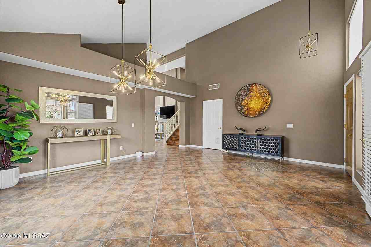 12410 N Echo Valley Dr - Photo 5 of 42