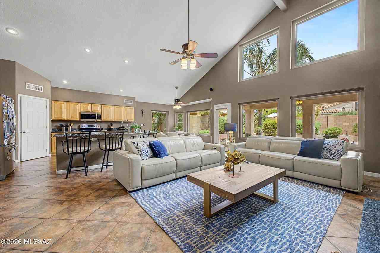 12410 N Echo Valley Dr - Photo 6 of 42