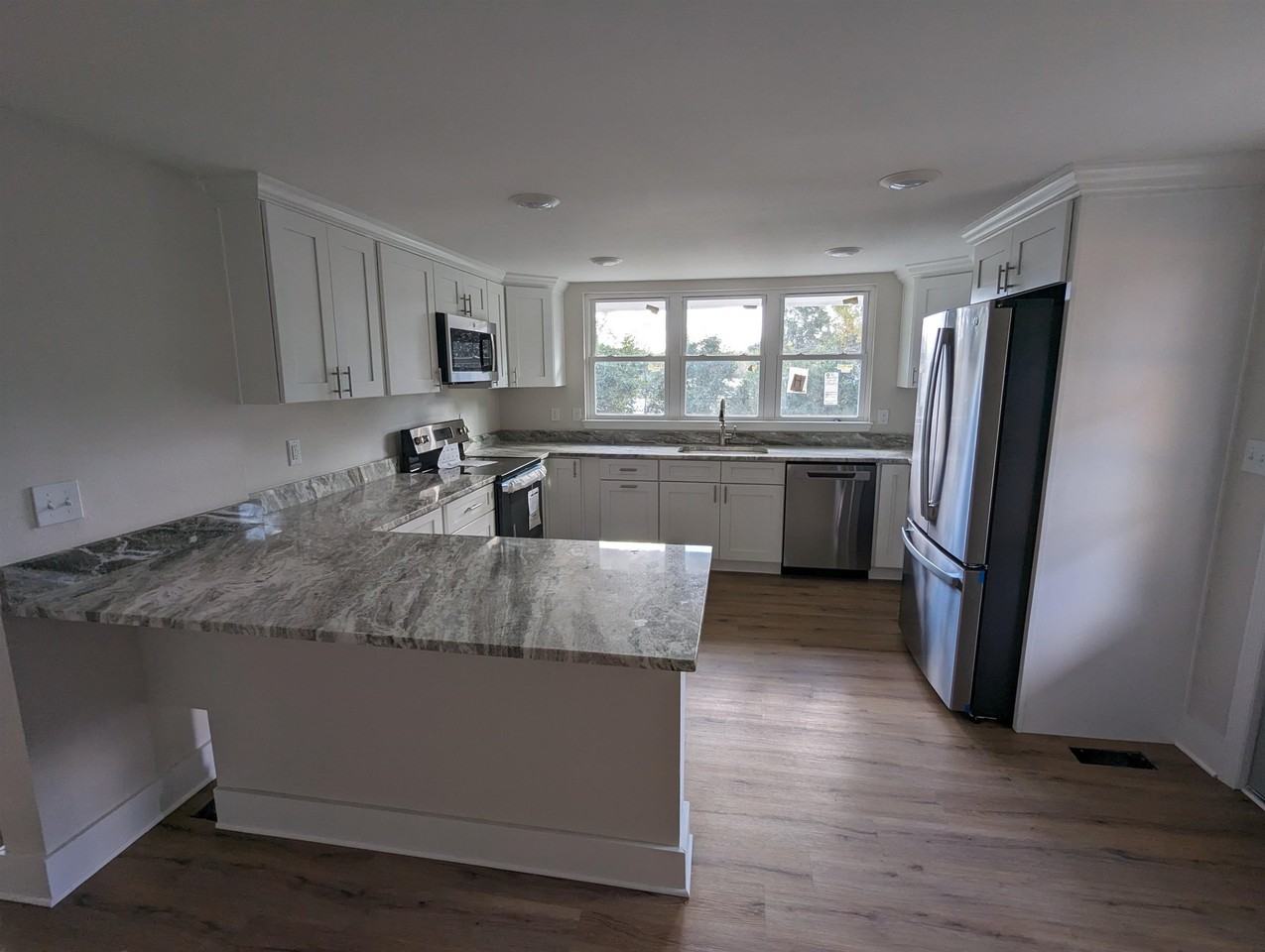 170 W Cherokee Ave - Photo 7 of 23