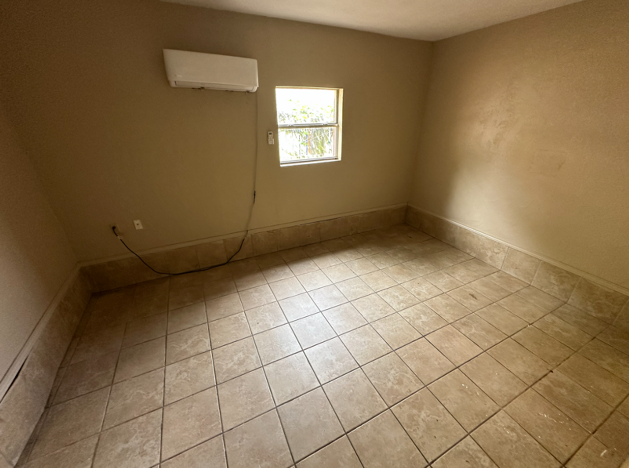 4012 Se 47th St - Photo 7 of 9