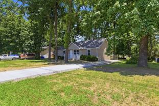 221 Bob White Dr - Photo 1 of 1
