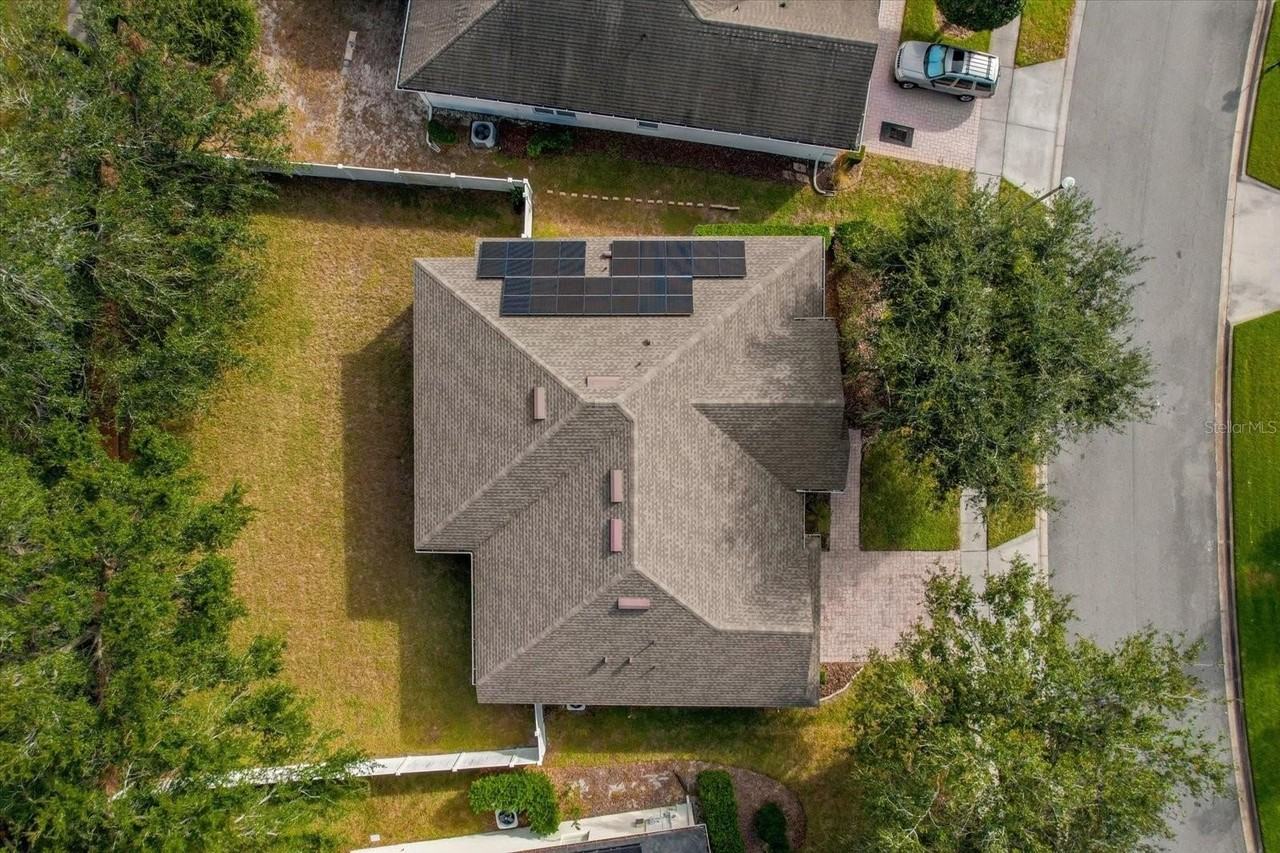 2284 Pickford Cir - Photo 4 of 33