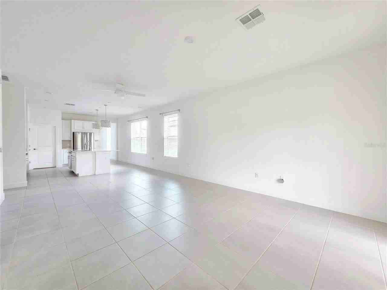 2182 Palm Tree Dr - Photo 3 of 18