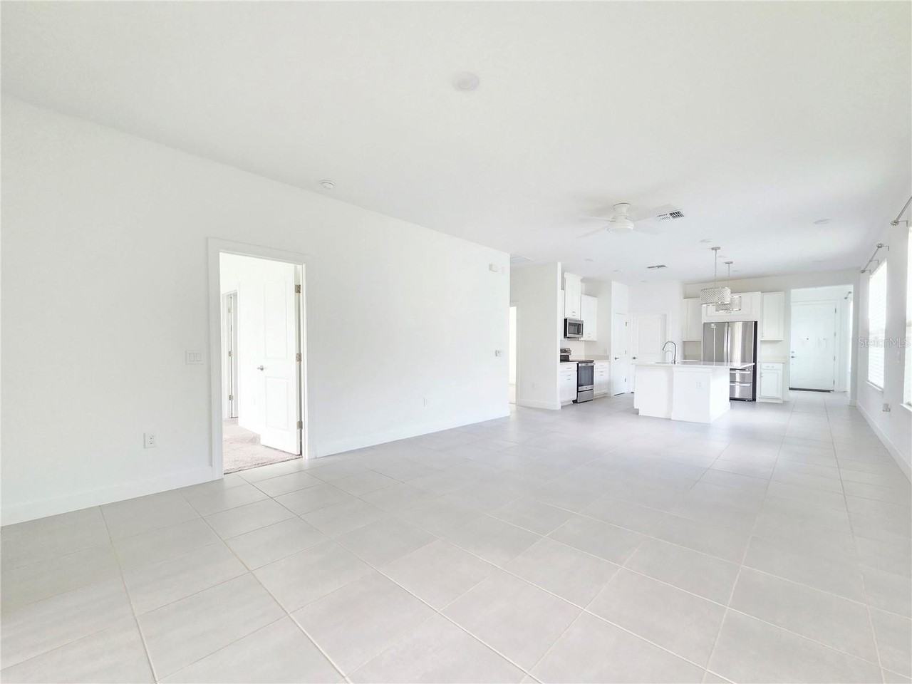 2182 Palm Tree Dr - Photo 4 of 18