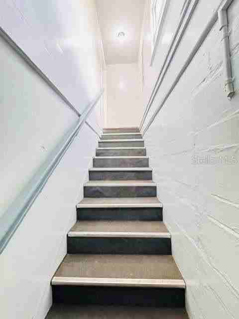 2722 S Sunrise Ct #C - Photo 4 of 16