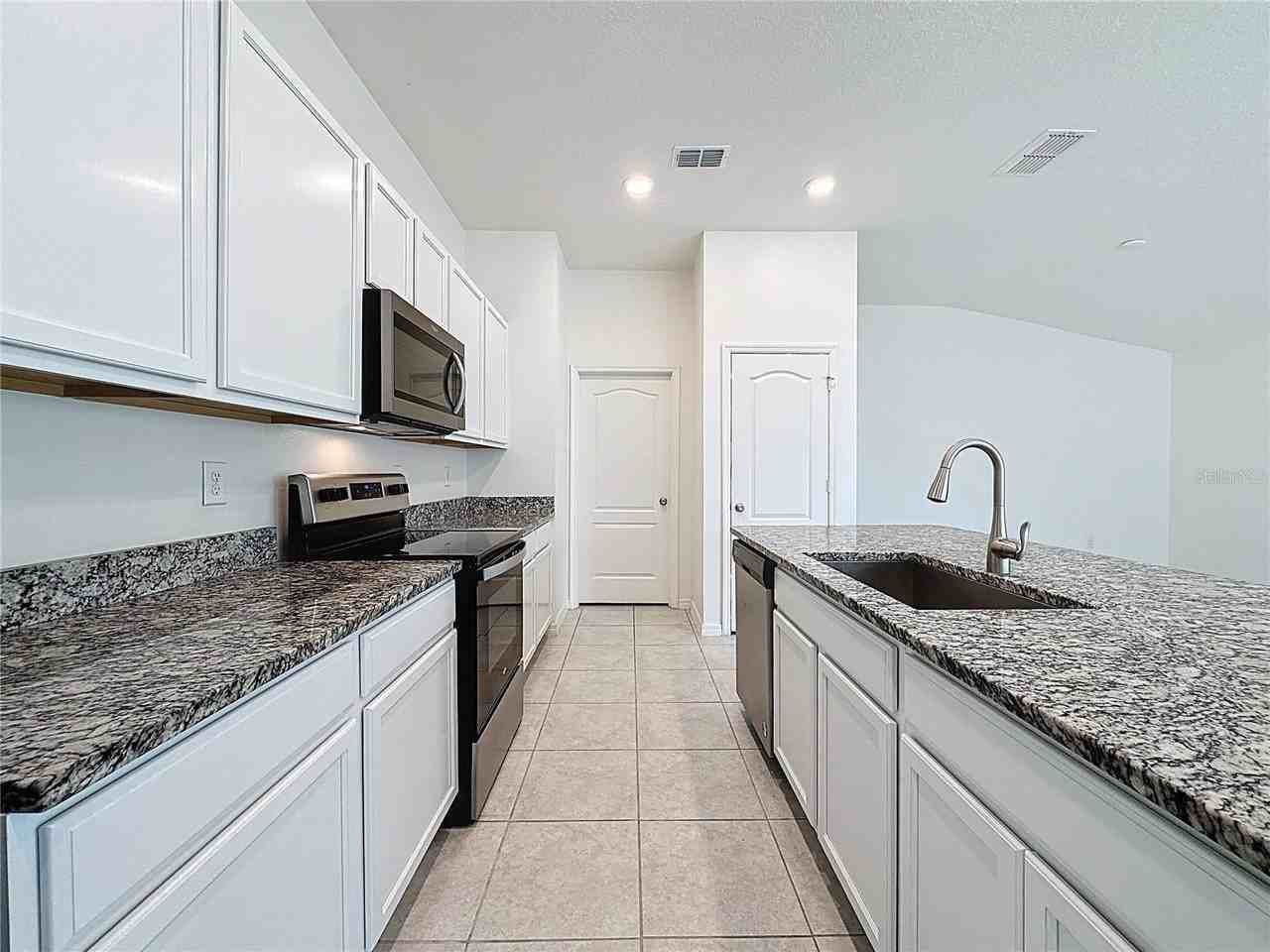 707 Scrub Oak Hammock Rd - Photo 5 of 42
