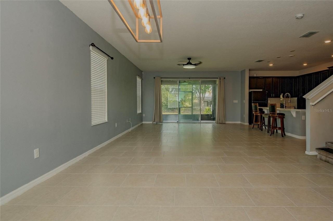 633 Ogelthorpe Dr - Photo 5 of 13