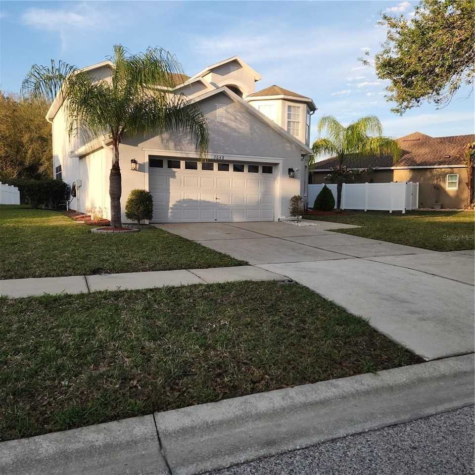 3048 Chessington Dr - Photo 2 of 33