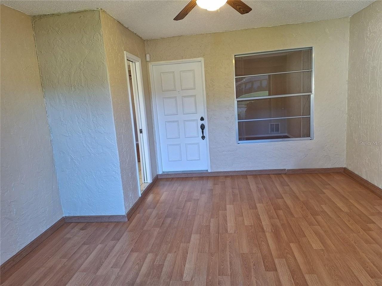 3462 Maclaren Dr - Photo 4 of 27