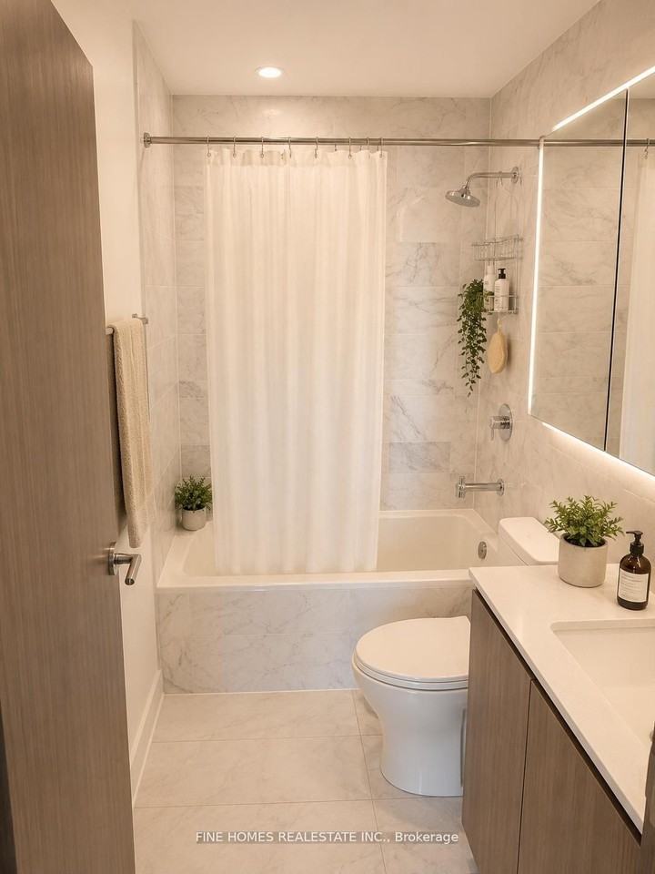 17 Bathurst Street #4502 - Photo 7 of 10
